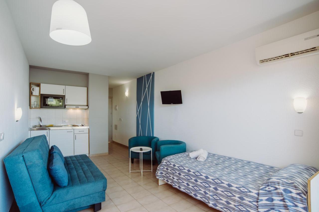 Alper Apartments Mallorca Пальма Нова Экстерьер фото