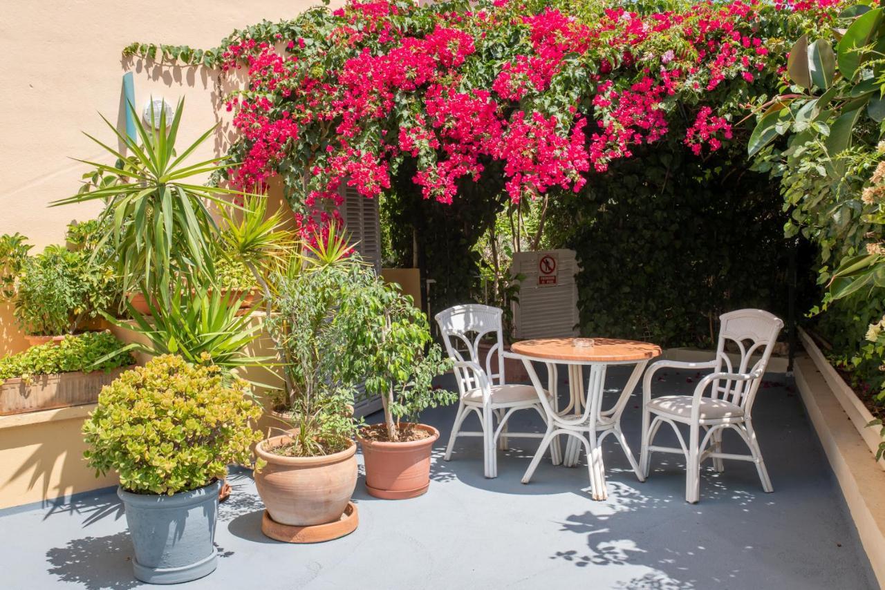 Alper Apartments Mallorca Пальма Нова Экстерьер фото
