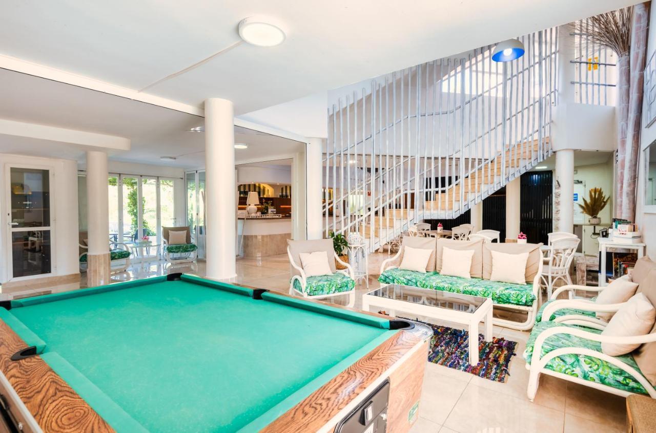 Alper Apartments Mallorca Пальма Нова Экстерьер фото